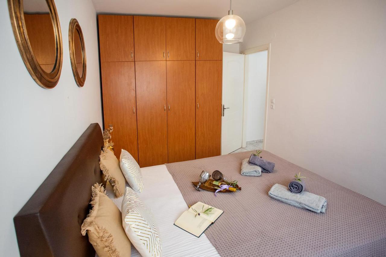 Apartament Studio Melina Néa Péramos Zewnętrze zdjęcie